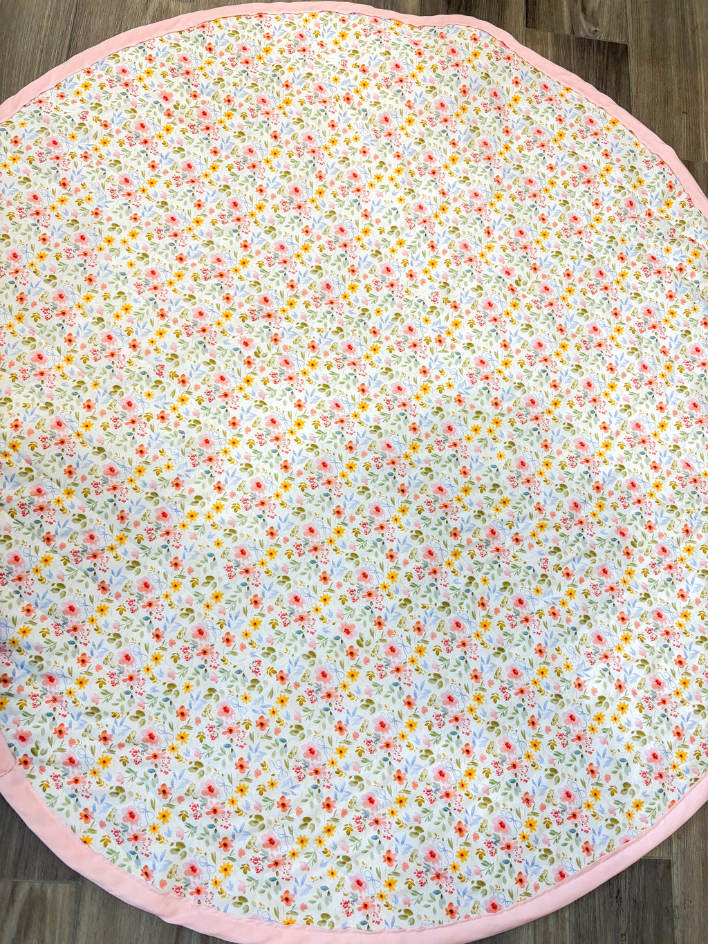 Quilted baby play mat