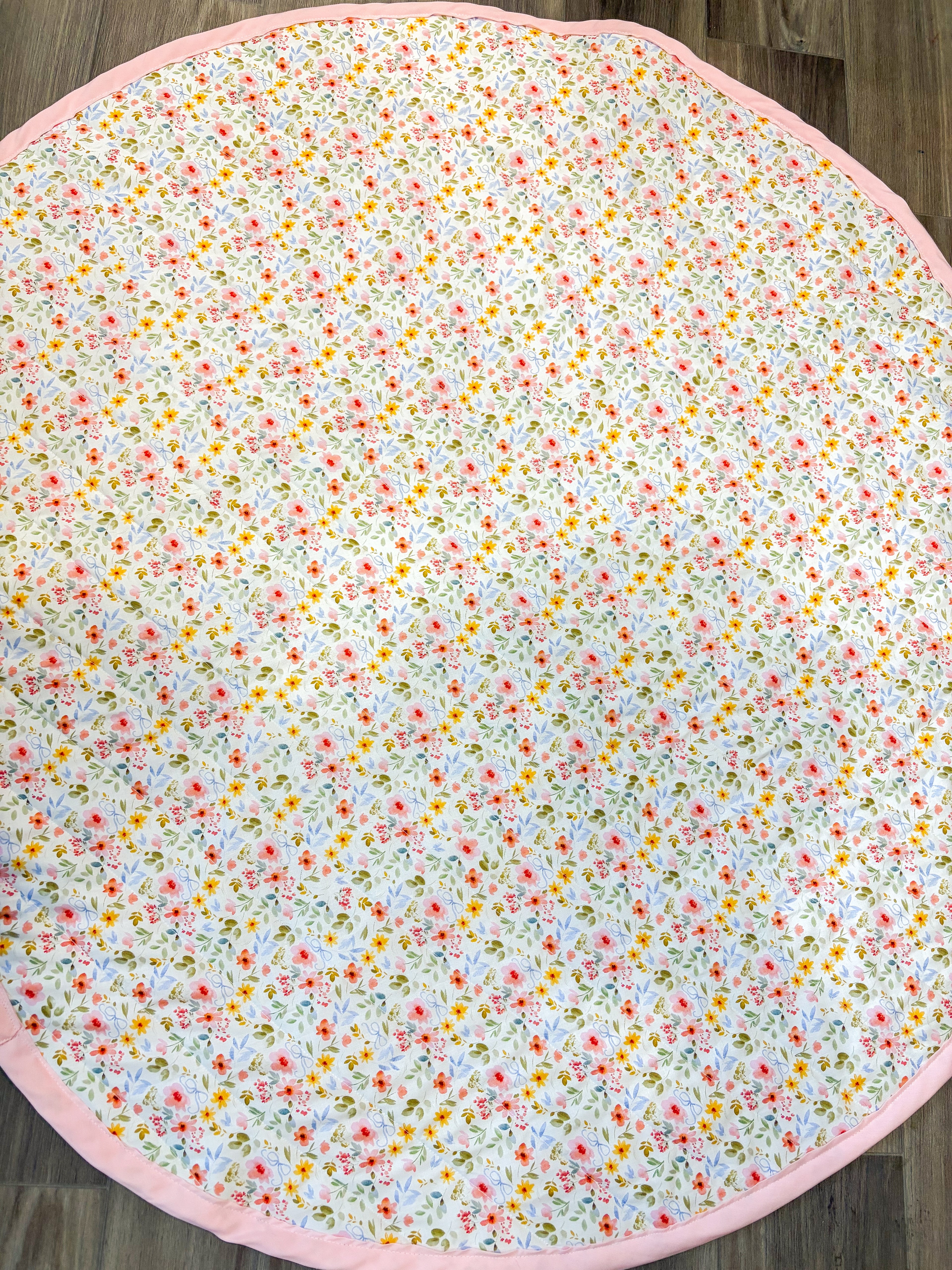 Quilted baby play mat