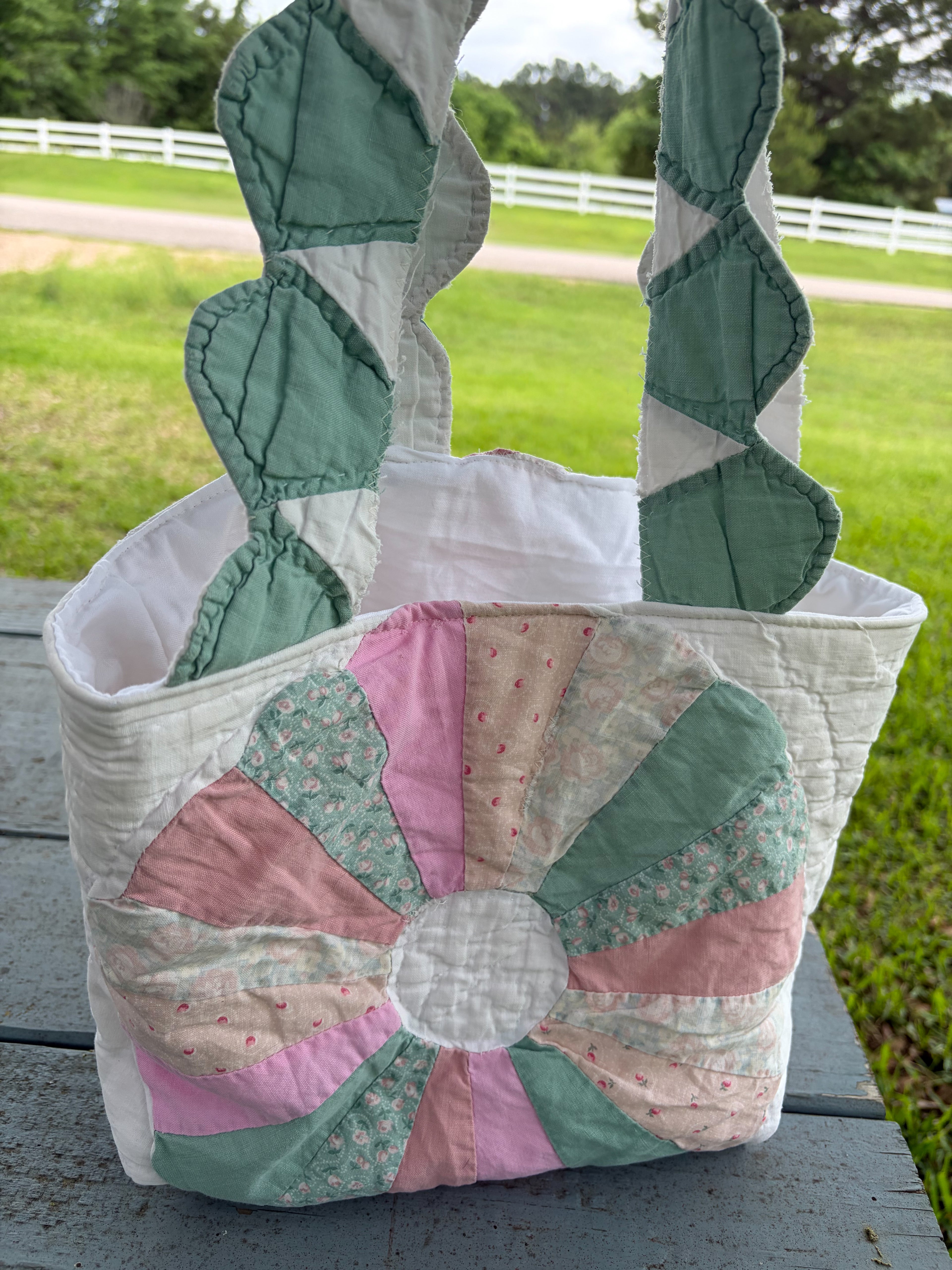 Quilted boxy tote bag