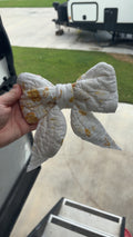 Quilted car bow hangers